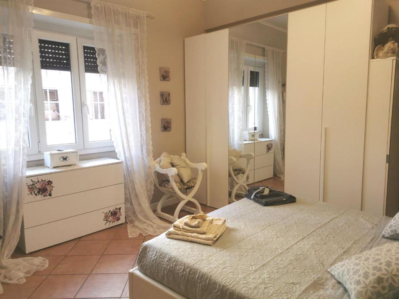 Apartmán Domus Flavi Řím Exteriér fotografie